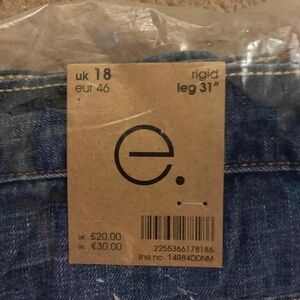 Women’s jeans size 18